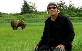 Najlepsze filmy dokumentalne o zwierzętach na świecie - Grizzly Man - The Bear Man 