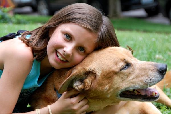 Korzyści z posiadania psa dla dzieci - Krąg miłości